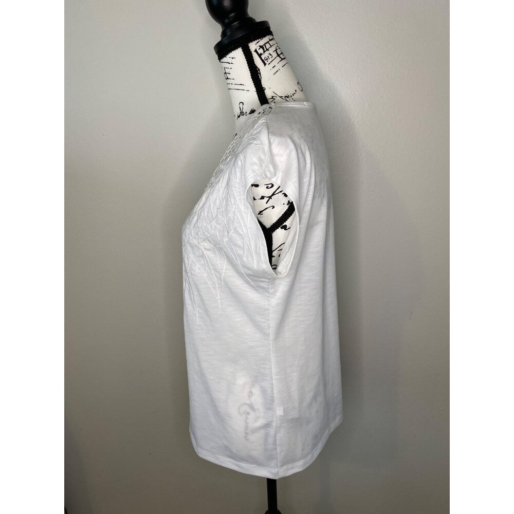Top Short Cap Sleeve White on White Embroidered Crochet Neckline Rafaella Size M - Picture 4 of 8